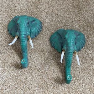 Matching elephant hooks